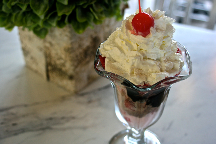 Photo of the classic ice cream sundae